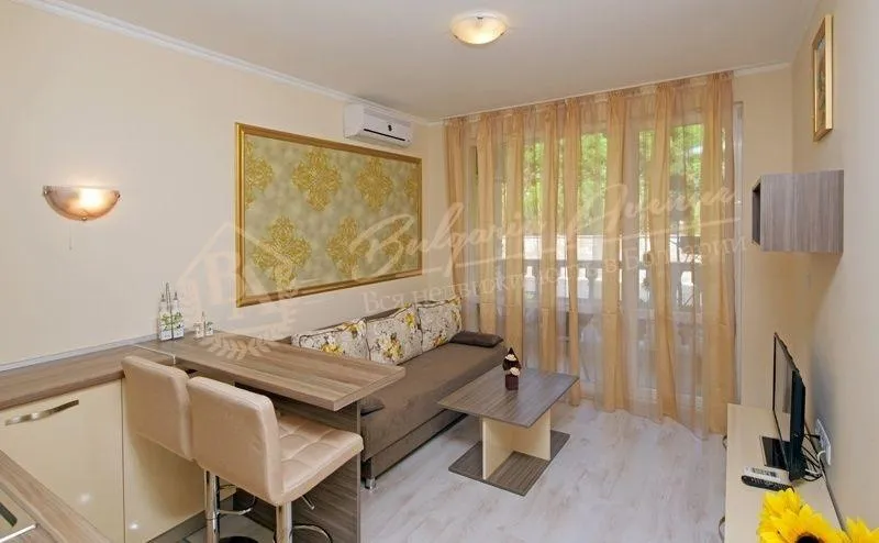 Студия класса люкс в закрытом комплексе в 150 м от моря, г.Святой Влас