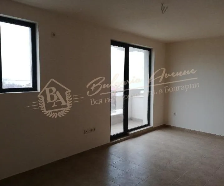 Студия с видом на море в новом жилом доме без таксы поддержки в г.Поморие