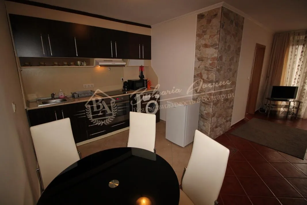 Стильный апартамент с 1 спальней в закрытом комплексе, к.Солнечный Берег