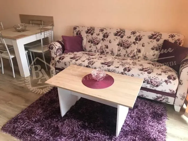 Апартамент с 1 спальней в минуте от пляжа в Равде