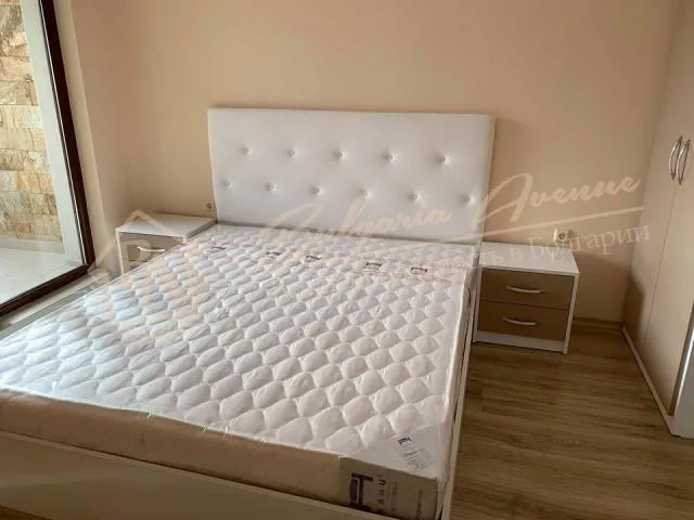 Апартамент с 1 спальней в минуте от пляжа в Равде