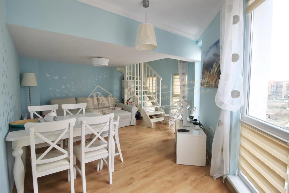 Aпартамент с 2 спальнями в комплексе Месембрия Палас в к.Соленчный Берег