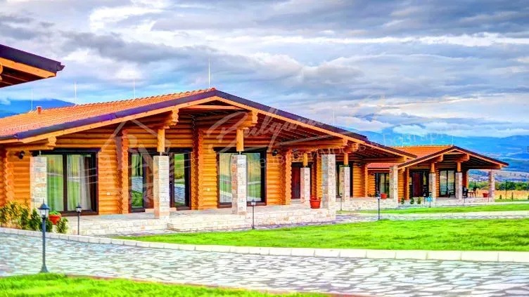 Два меблированных шале в горах в красивой долине Разлог, около Банско