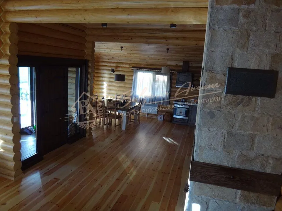 Два меблированных шале в горах в красивой долине Разлог, около Банско