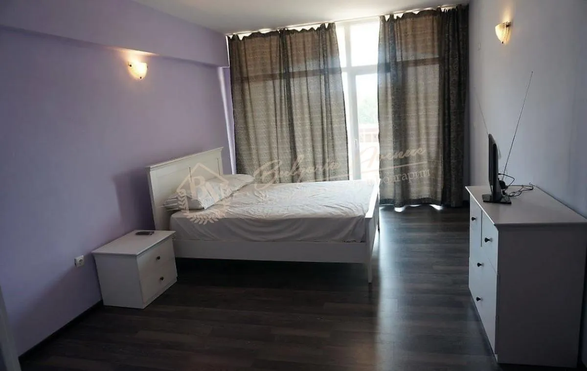 Двухкомнатная квартира для ПМЖ с видом на море, г.Несебър