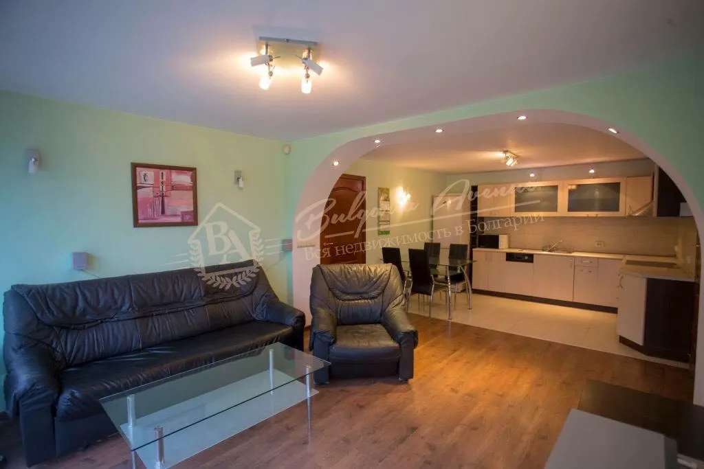 Частный дом с собственным садом в престижном районе г.Варны