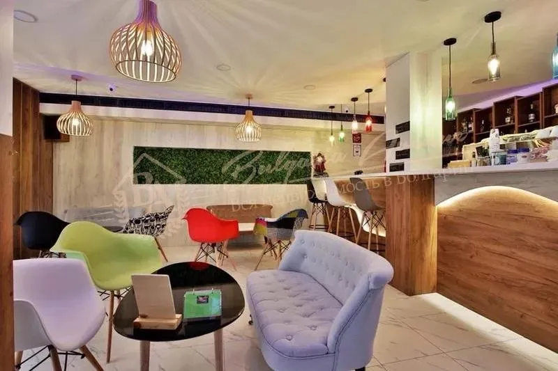 Кафе-бар в центре города, около Приморского Парка, г.Варна