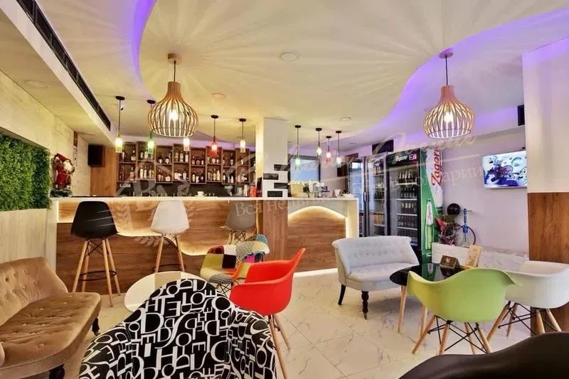 Кафе-бар в центре города, около Приморского Парка, г.Варна