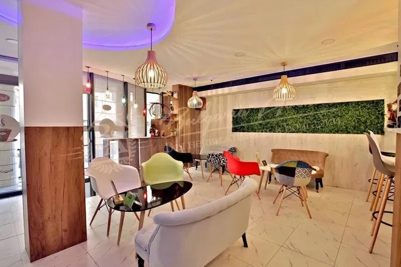 Кафе-бар в центре города, около Приморского Парка, г.Варна