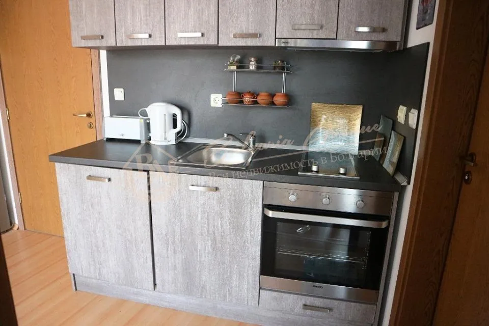 Меблированная двухкомнатна квартира на Солнечном Берегу