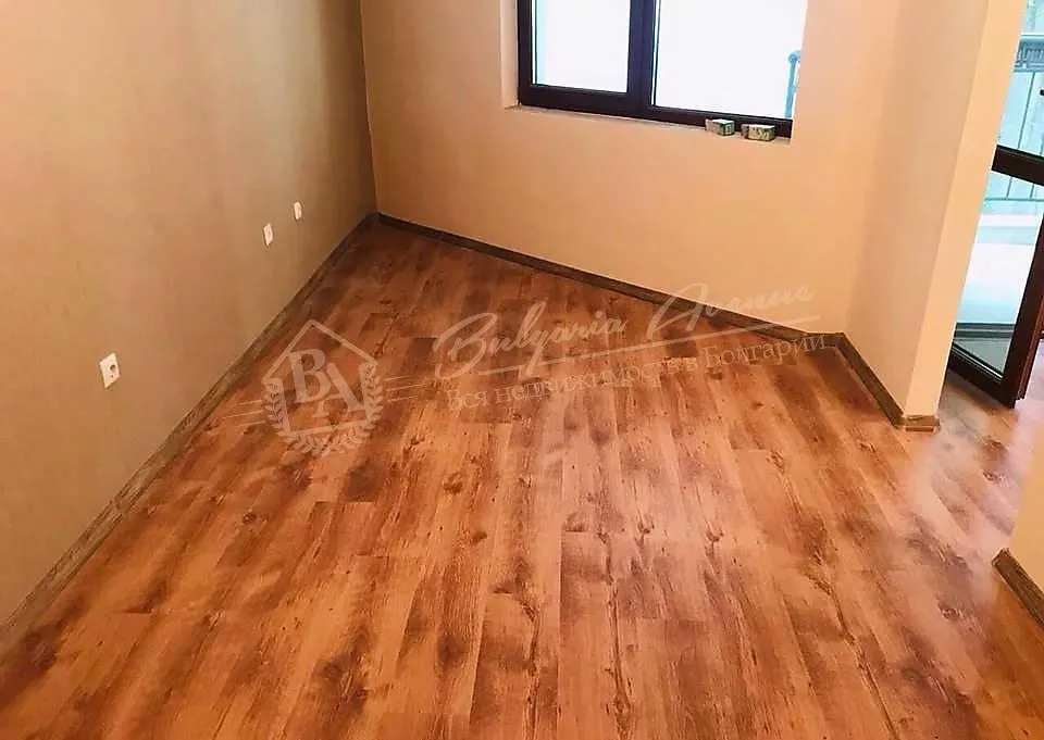 Новая квартира с 1 спальней в жилом доме без таксы поддержки в г.Святой Влас