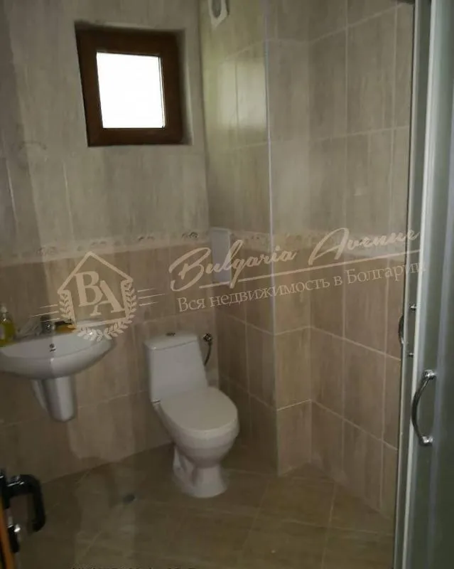 Новая квартира с 1 спальней в жилом доме без таксы поддержки в г.Святой Влас