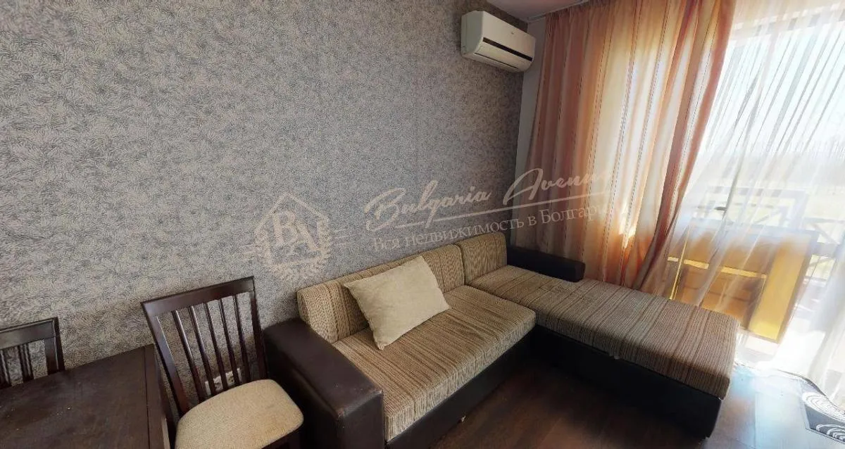 Двухэтажный таунхаус с видом на море в Кошарица