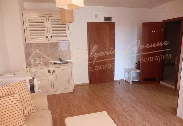 Меблированная двухкомнатная квартира в 150 метрах от пляжа