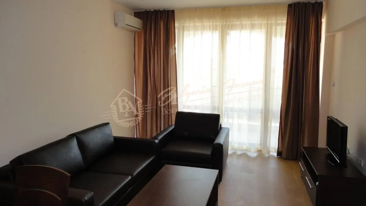 Меблированная, двухкомнатная квартира в Шато Дел Мар, к.Солнечный берег