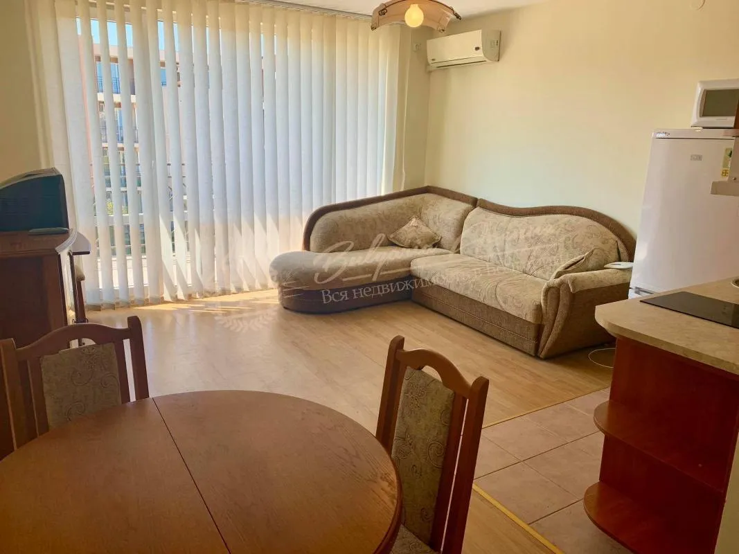 Двухкомнатная квартира в комплексе с инфраструктурой, к.Солнечный Берег