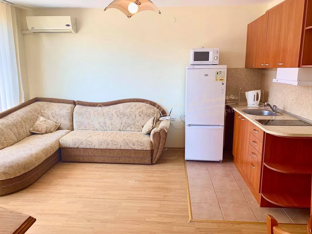 Двухкомнатная квартира в комплексе с инфраструктурой, к.Солнечный Берег