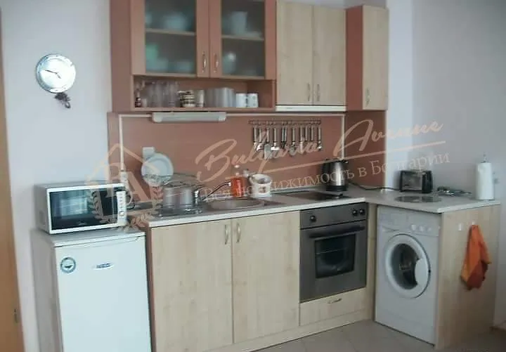 Просторная квартира с 1 спальней в закрытом комплексе в к. Солнечный Берег