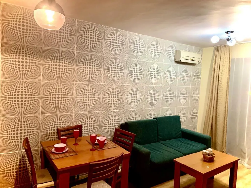 Апартамент с 1 спальней в центральной части к. Солнечного берега