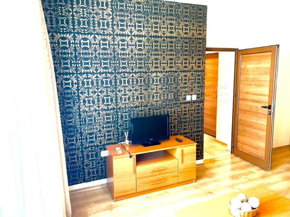 Апартамент с 1 спальней в центральной части к. Солнечного берега