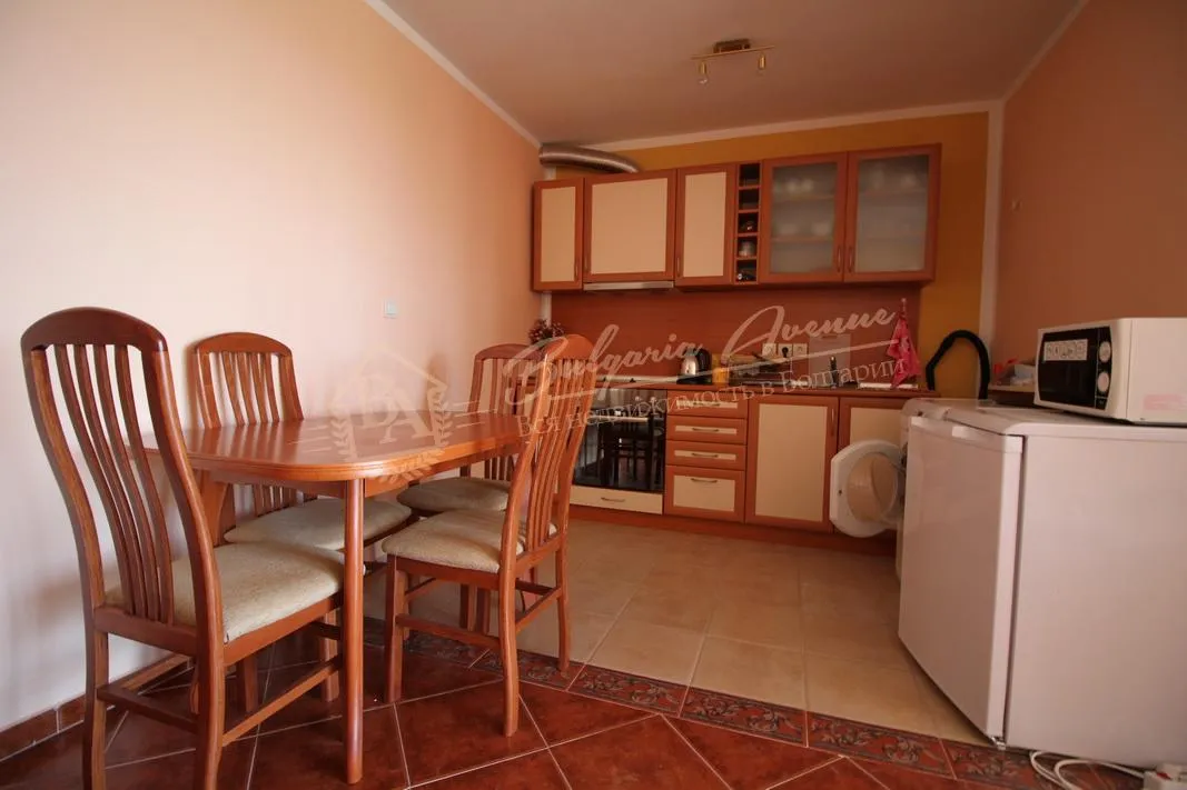 Просторный апартамент с 1 спальней в закрытом комплексе, к.Солнечный Берег