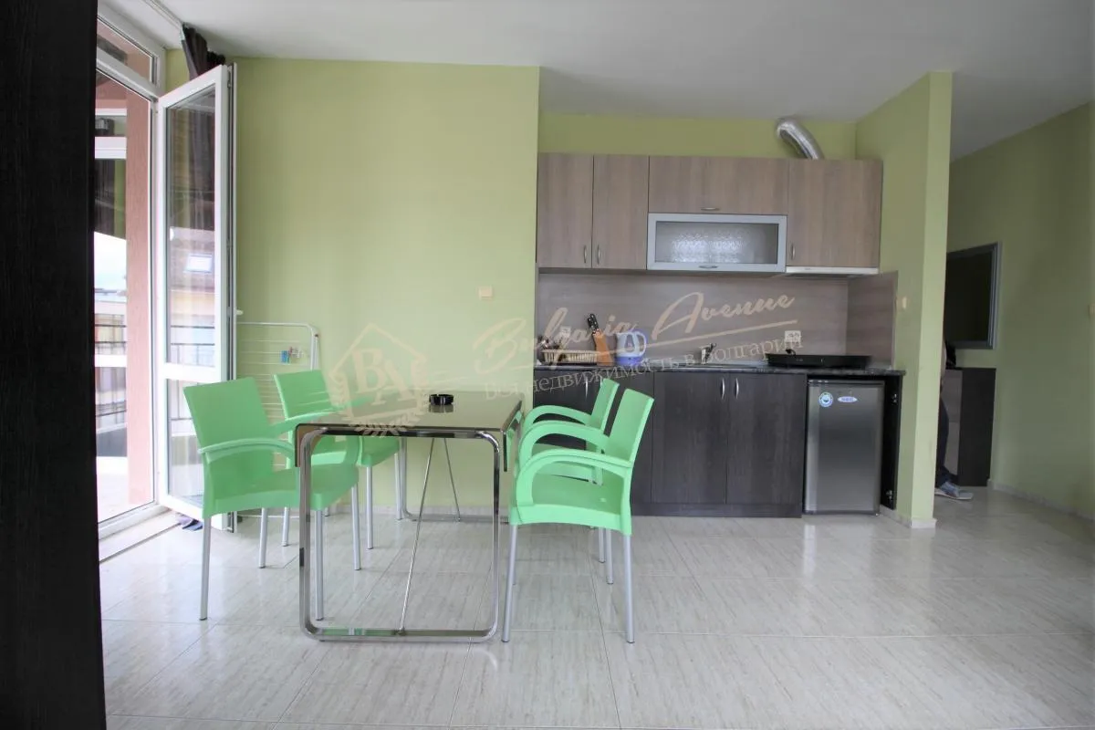 Просторный апартамент с 1 спальней в комплексе, к.Солнечный Берег