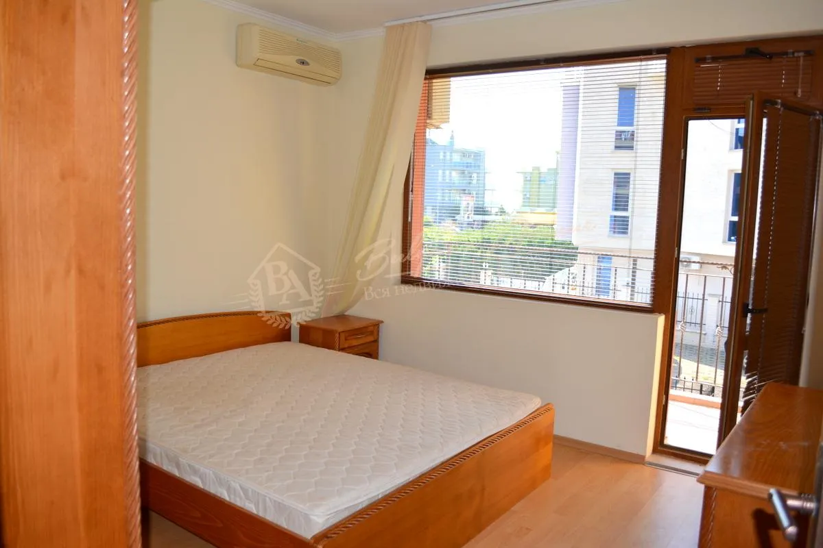 Апартамент в Несебре с частичным видом на море в 50 метрах от пляжа