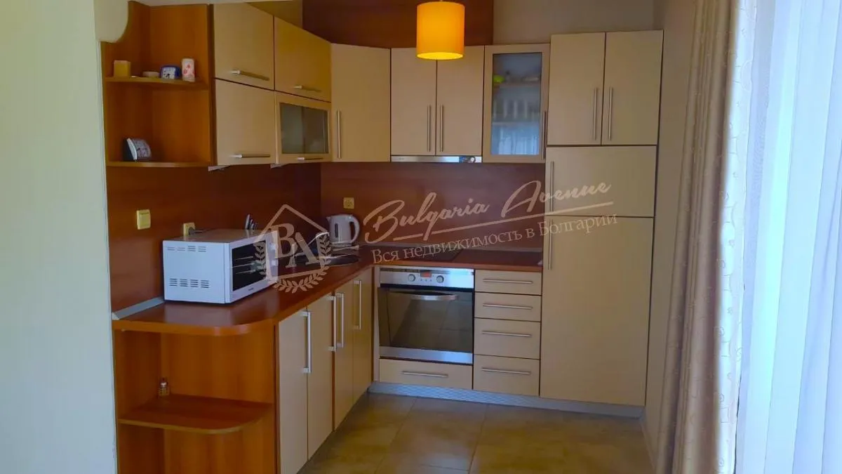 Апартамент на первой линии в центре г.Несебр с видом на море