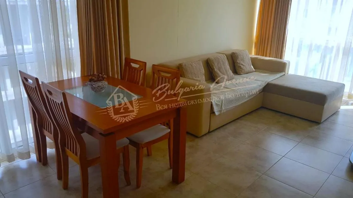 Апартамент на первой линии в центре г.Несебр с видом на море