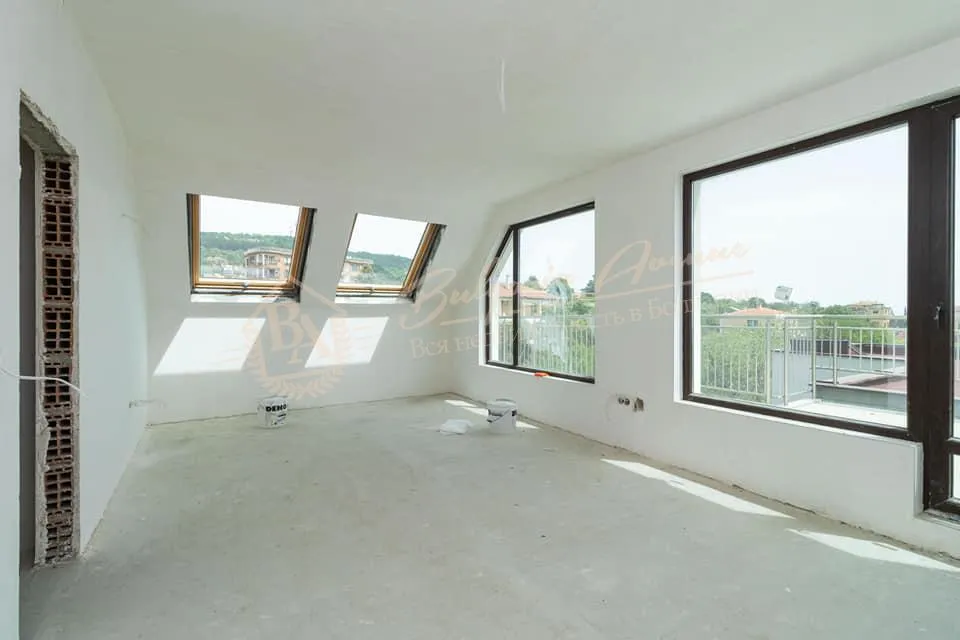 Трехкомнатная квартира с панорамой на море в элитном районе в г.Варна