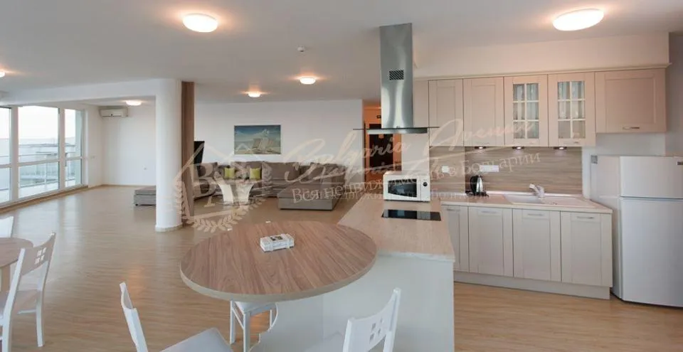 Пентхаус с безуперчным видом на море