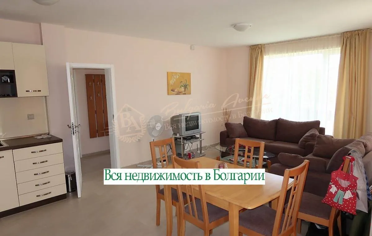 Новый дом с тремя спальнями у моря в с.Близнаци, обл.Варна