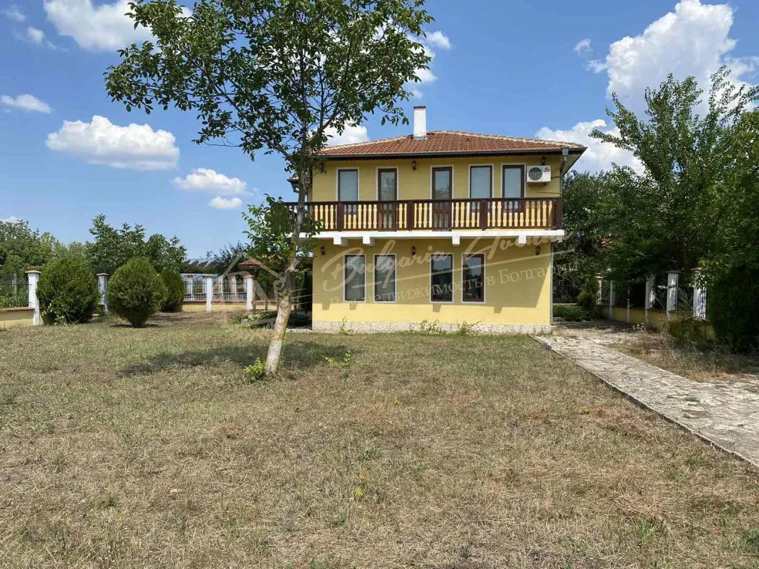 Новый, меблированный дом недалеко от города Балчик и Ботанического сада