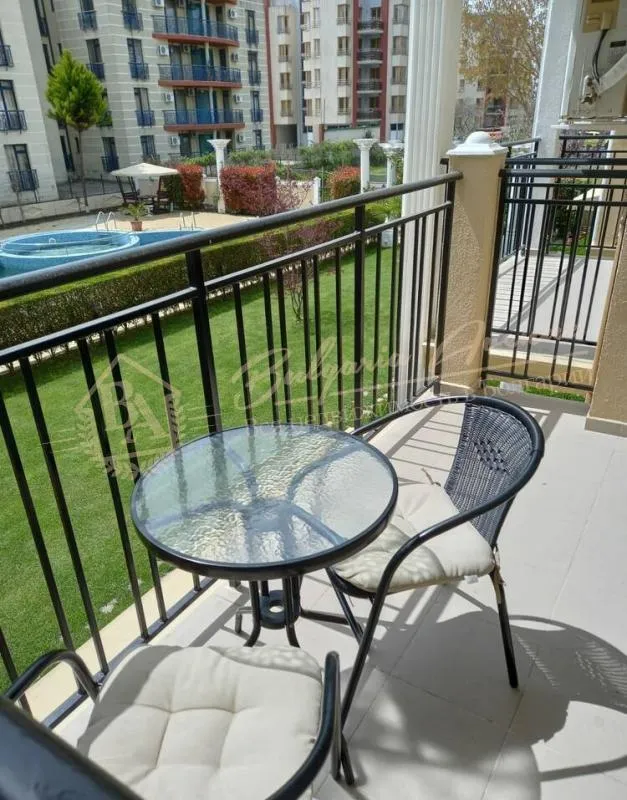 Просторная, отлично меблированная студия в комплексе в к.Солнечный Берег