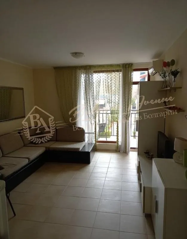 Просторная, отлично меблированная студия в комплексе в к.Солнечный Берег