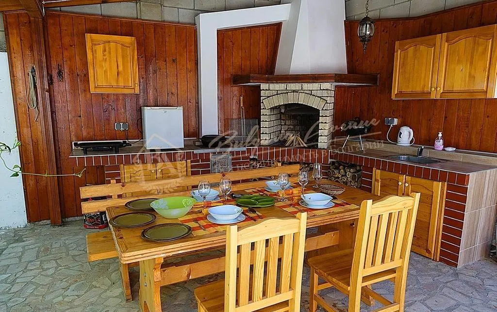 Двухэтажный дом в тихом районе Балчика. Расстояние до моря 2 км