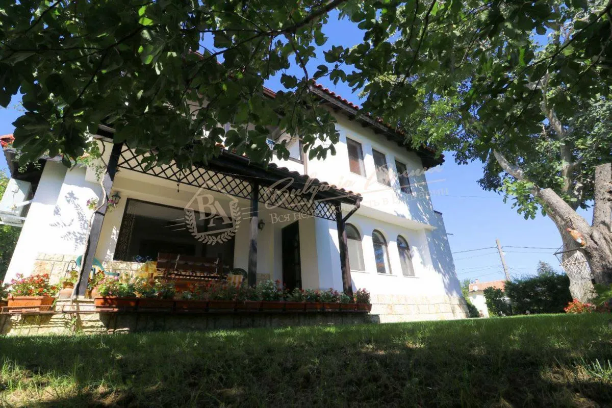 Вилла недалеко от дворца Балчик и Ботанического сада в г.Балчик