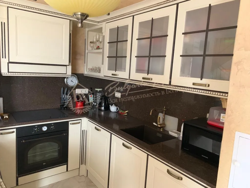 Пентхаус в элитном жилом комплексе в 100 м от моря, г.Св.Влас