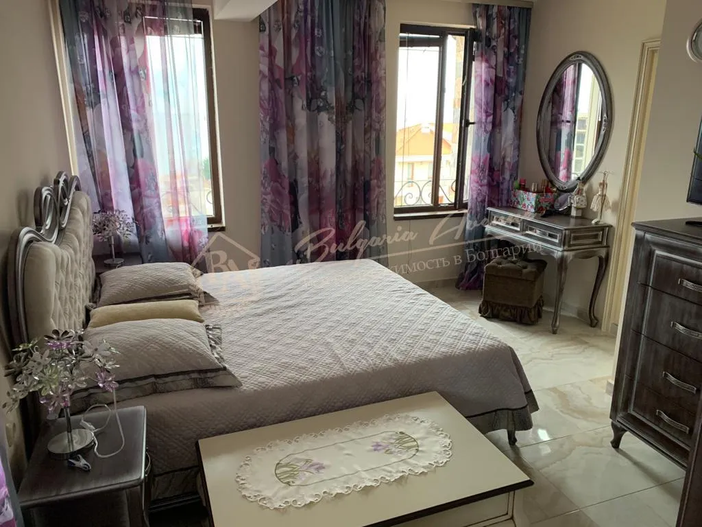 Пентхаус в элитном жилом комплексе в 100 м от моря, г.Св.Влас