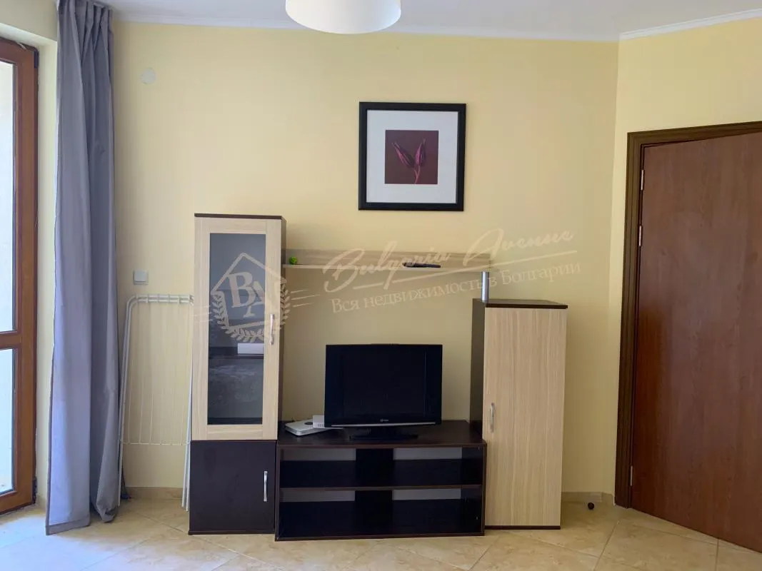 Апартамент с 1 спальней в минуте от пляжа в Равде