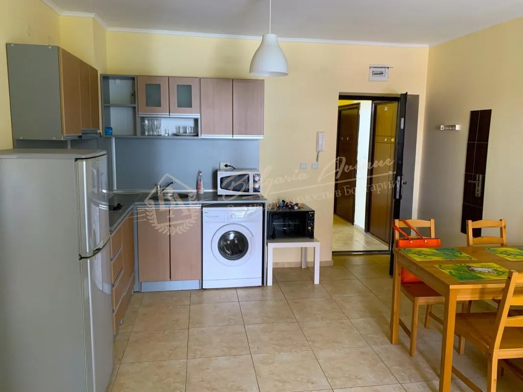 Апартамент с 1 спальней в минуте от пляжа в Равде