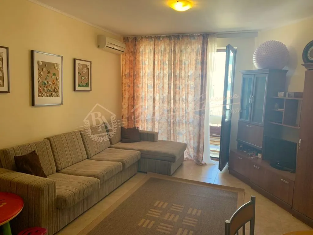 Апартамент с 1 спальней в минуте от пляжа в Равде