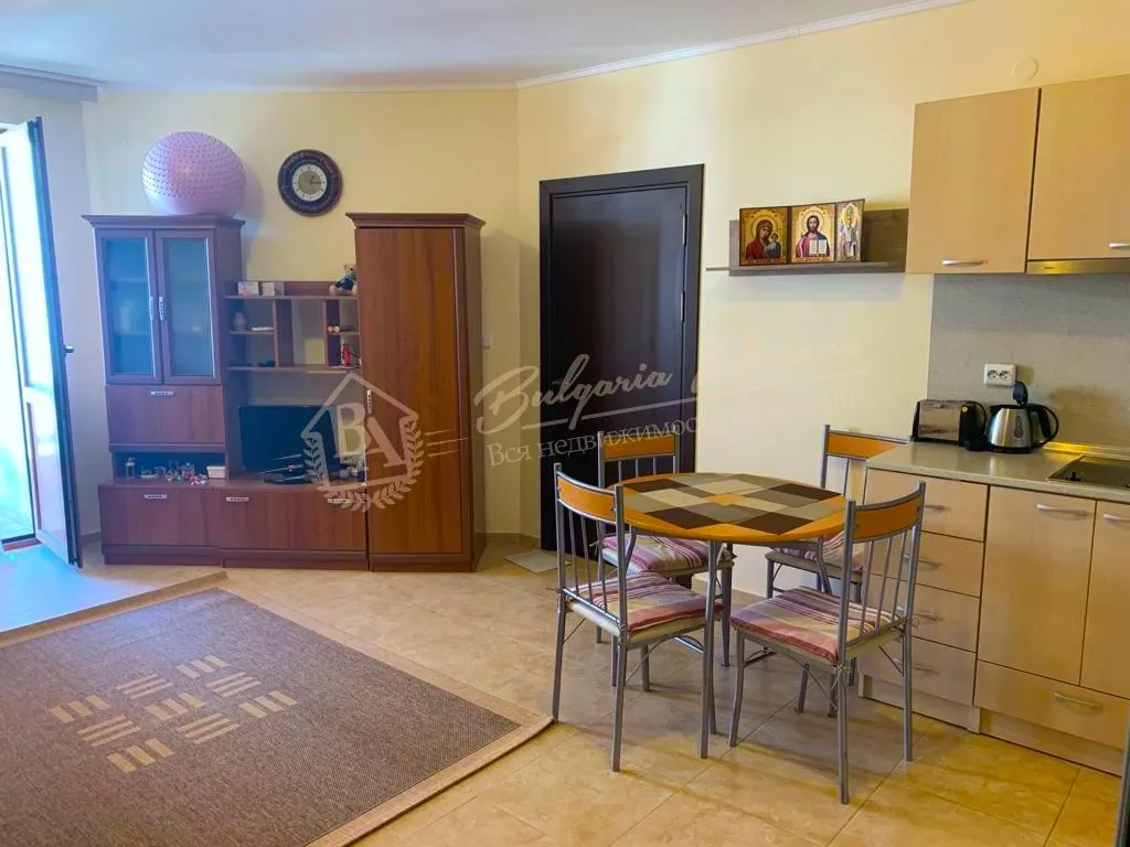 Апартамент с 1 спальней в минуте от пляжа в Равде