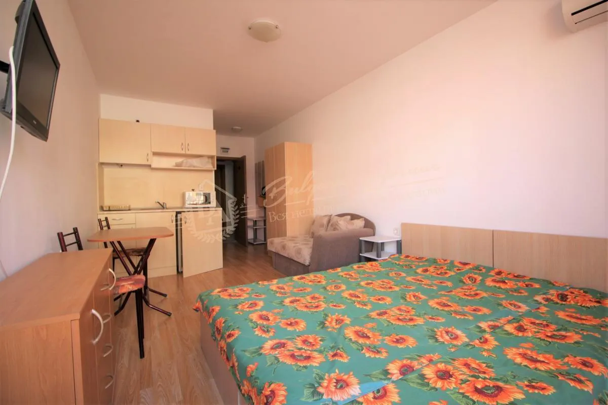 Уютная студия с мебелью у моря, к.Солнечный берег