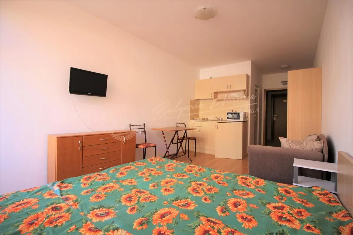 Уютная студия с мебелью у моря, к.Солнечный берег