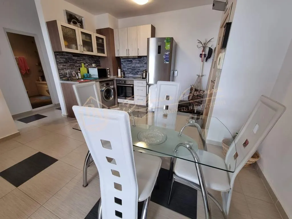 Апартамент с 2 спальнями в Святом Власе, 200 м от моря. Цена снижена!