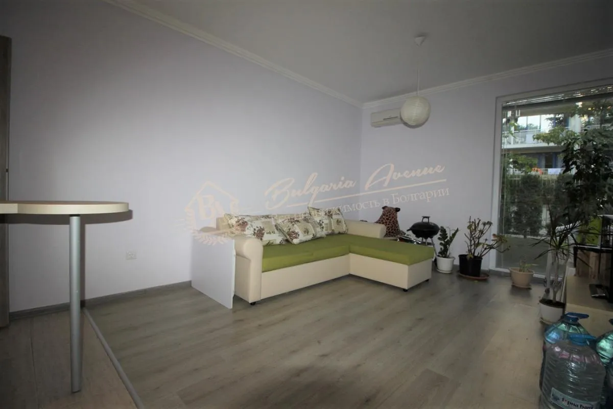 Студия с собственной лужайкой в комплексе Vip Park, Солнечный берег