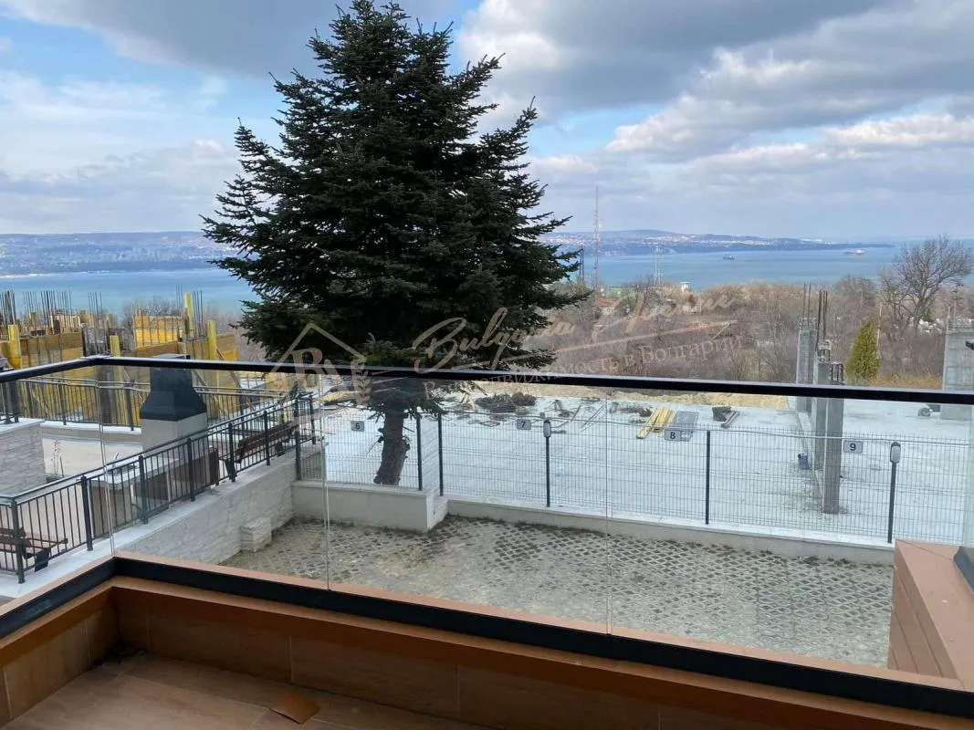 Двухкомнатная квартира с видом на море в г. Варна. Элитный дом