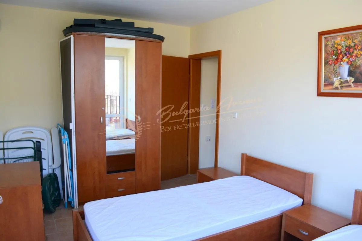 Огромный пентхаус на первой линии в комплексе "Привилидж Форт", Елените