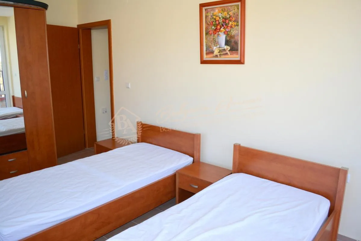 Огромный пентхаус на первой линии в комплексе "Привилидж Форт", Елените